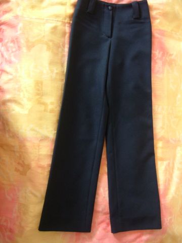 Uniforminės/kostiuminės tamsiai mėlynos kelnės  (10-12 m.)